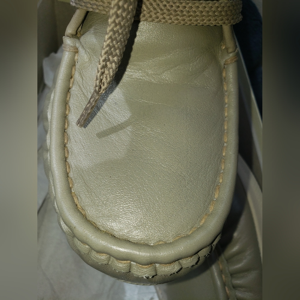 Sportsoft Leather Moccasins cushion insole super comfortable well made. 10
